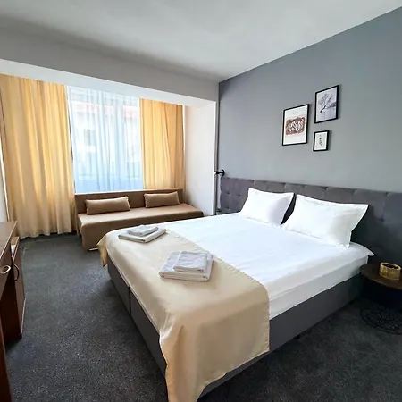 Panorama Hotel 3*